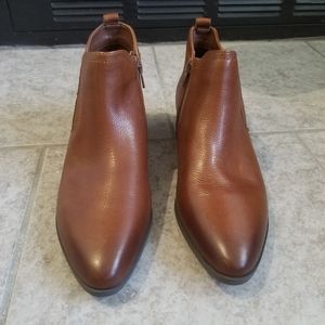 Brand new Naturalizer Ankle Boots size 8, brown